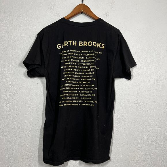 Garth Brooks Stadium Tour Merch Graphic Tee 2018 Black - L - Picture 2 of 2